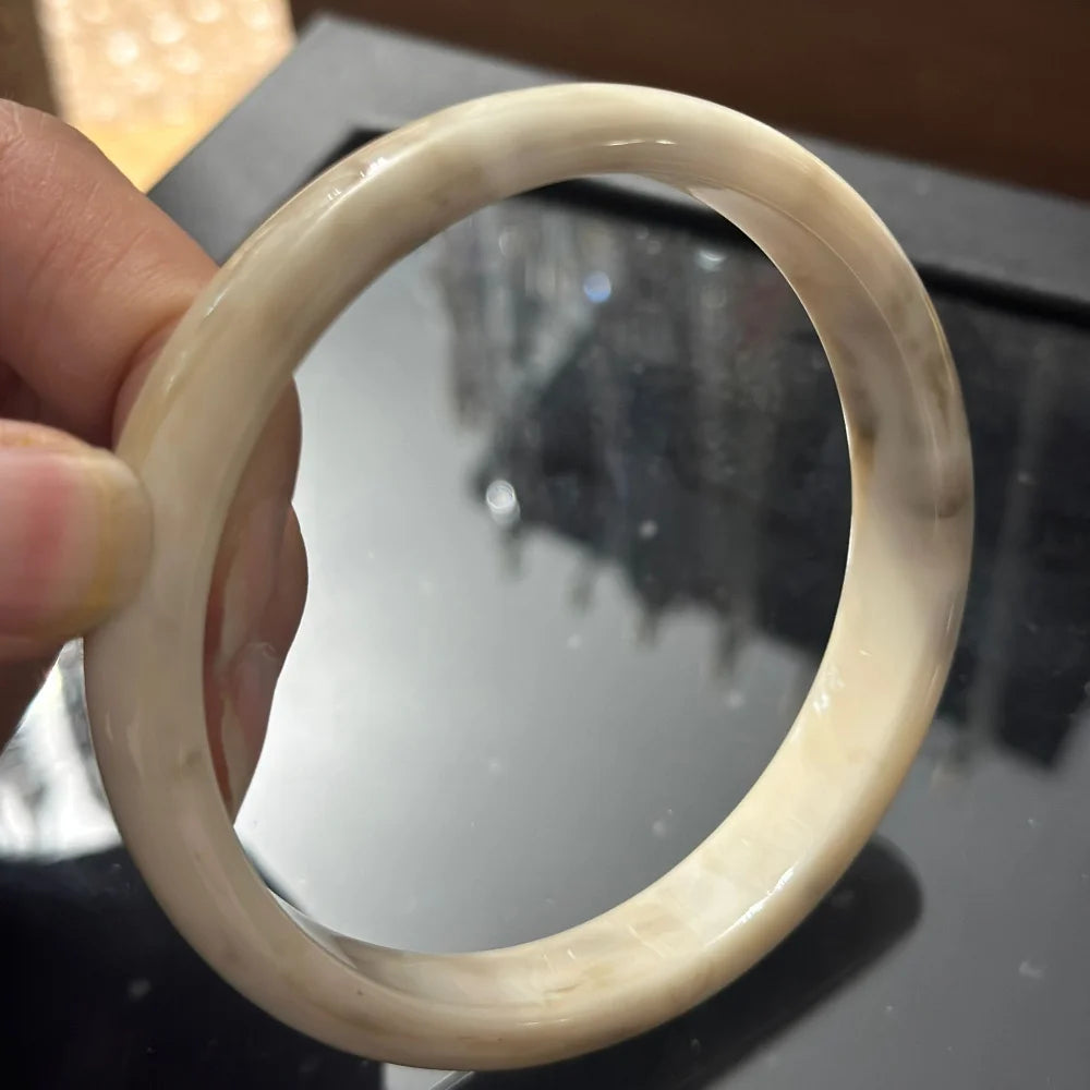 Exaggerated Thick Resin Off-White Imitation Marble Wide Bracelet – Stylish Jewelry for Women’s Party & Vacation