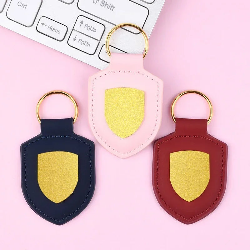 Car Keychain Shield Leather – Creative Personalized Couple Key Chain with Metal Pendant, Fashion Travel Gift for Men