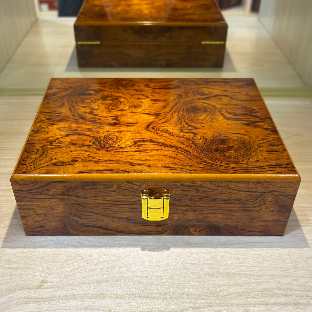 Premium Glossy Wooden Storage Box - Lockable Multifunctional Organizer for Belts, Jewelry & Accessories