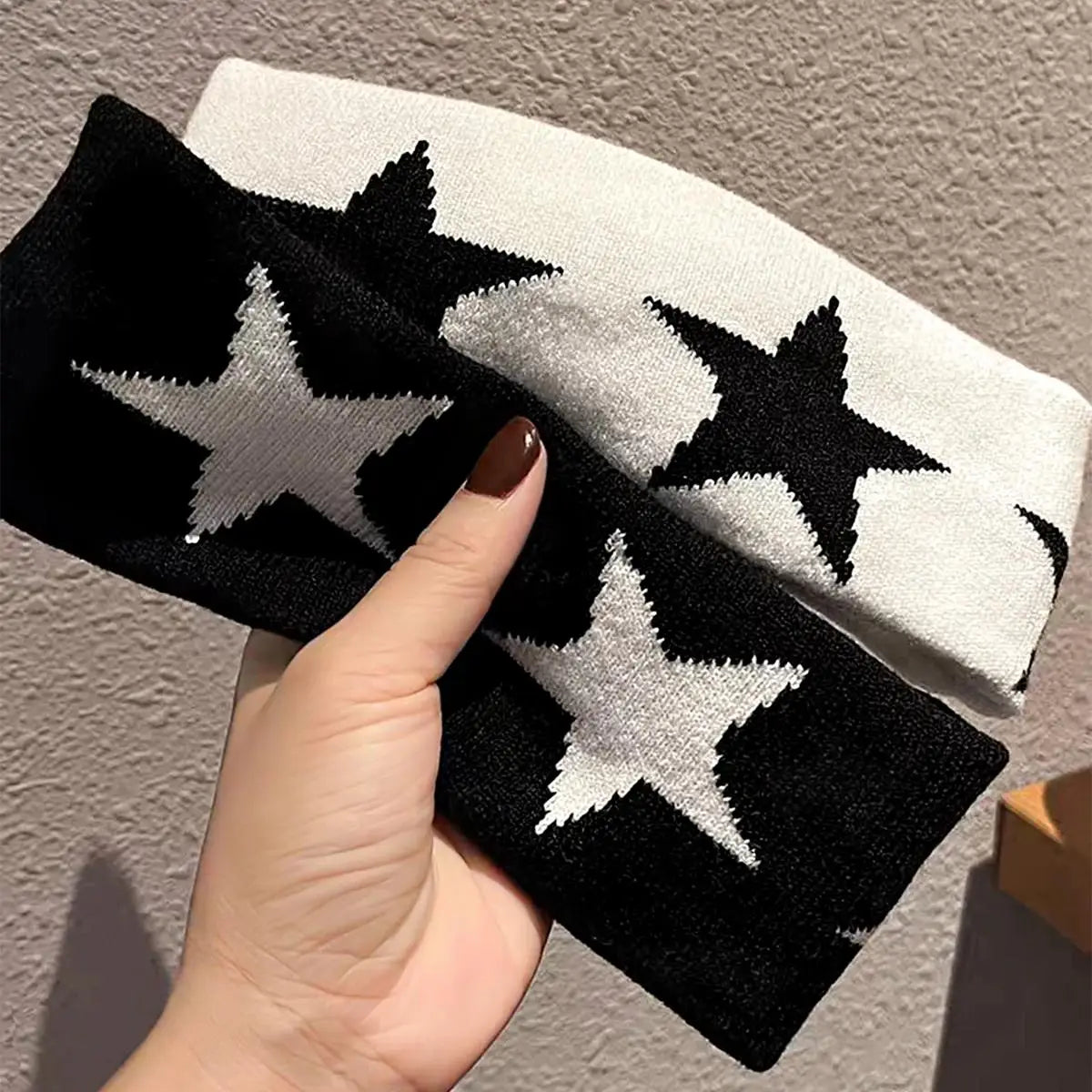 Black & White Star Headbands - Soft Non-Slip Hair Wraps for Women & Girls Yoga Workout & Fashion Accessory