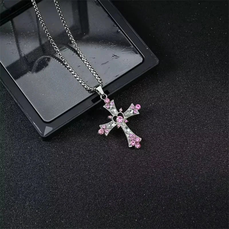 European & American Retro Gothic Cross Necklace – Unisex Hip-Hop Fashion Pendant for Men & Women, Street Style Trendsetter Jewelry Accessory