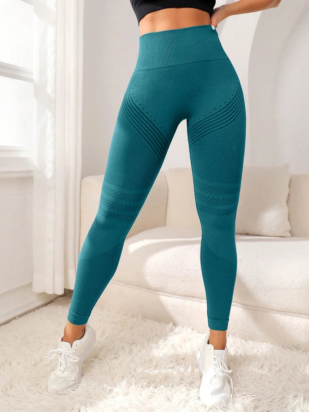 High-Waisted Sports Pants for Women – Elastic Fitness & Yoga Pants with Butt Lifting Sexy Lines