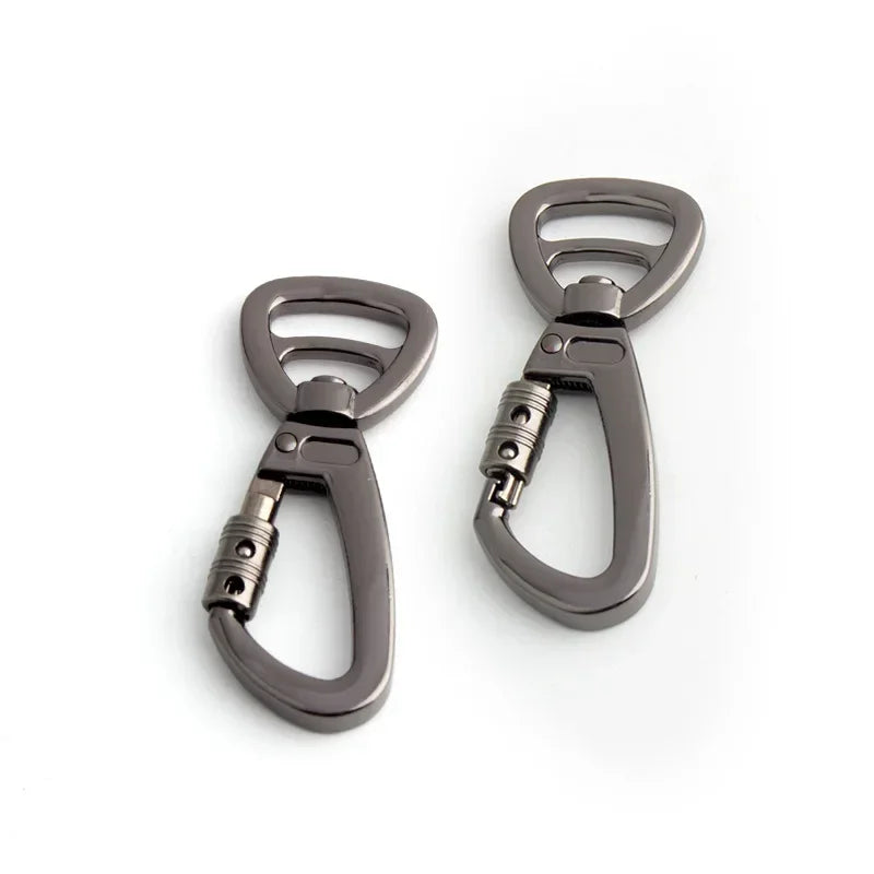 Auto-Locking Dog Leash Carabiner Clip – Swivel Rotating Ring Pet Hook for Outdoor Walking, Keychain & Pet Accessories