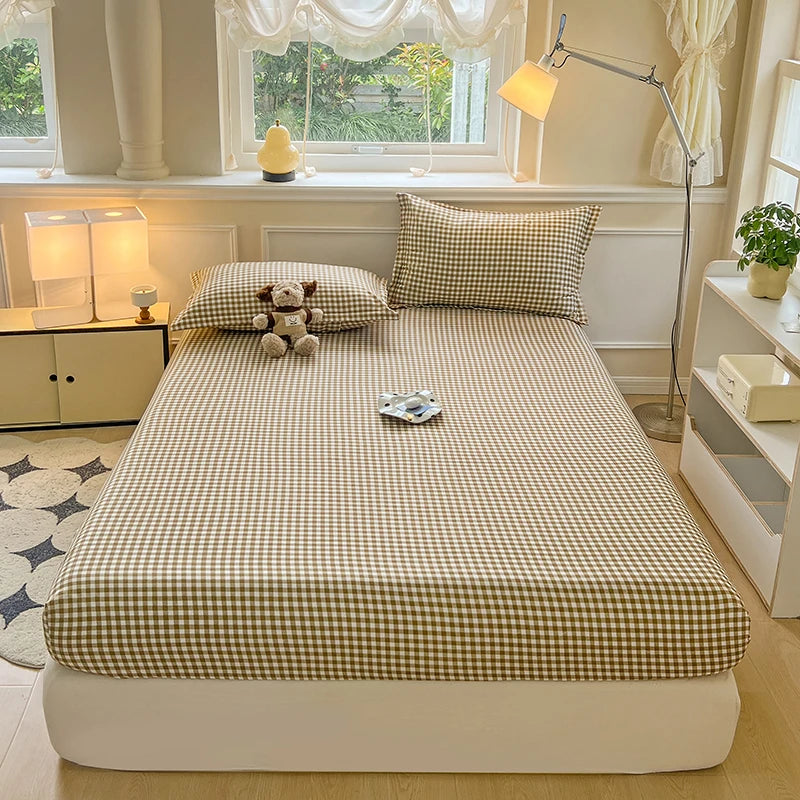 Plaid Fitted Sheet - Soft Skin-Friendly Elastic Bed Cover for Kids & Home