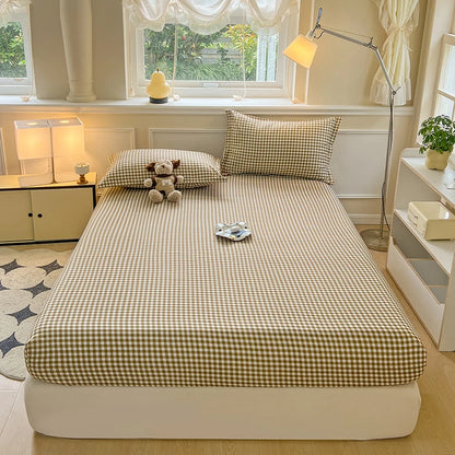 Plaid Fitted Sheet - Soft Skin-Friendly Elastic Bed Cover for Kids & Home