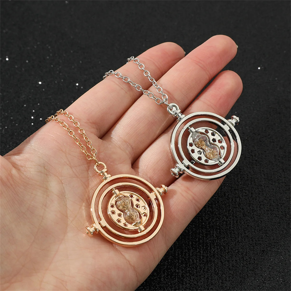 Harry Potter Time-Turner Hourglass Necklace - 360° Rotatable Cosplay Pendant and Magical Gift for Fans and Collectors