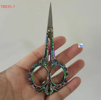 Retro Nail Art Scissors – Stainless Steel Cuticle Precision Tool for Nail Salon, Pedicure & Beauty Grooming Kit