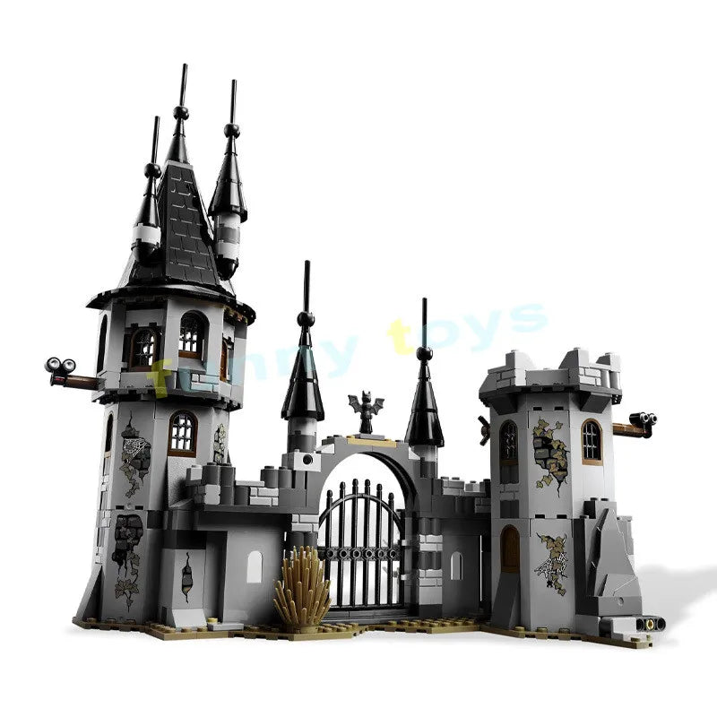 MINISO 940pcs Vampire Castle Building Blocks – DIY Monster Cart Toy for Boys Halloween Gift