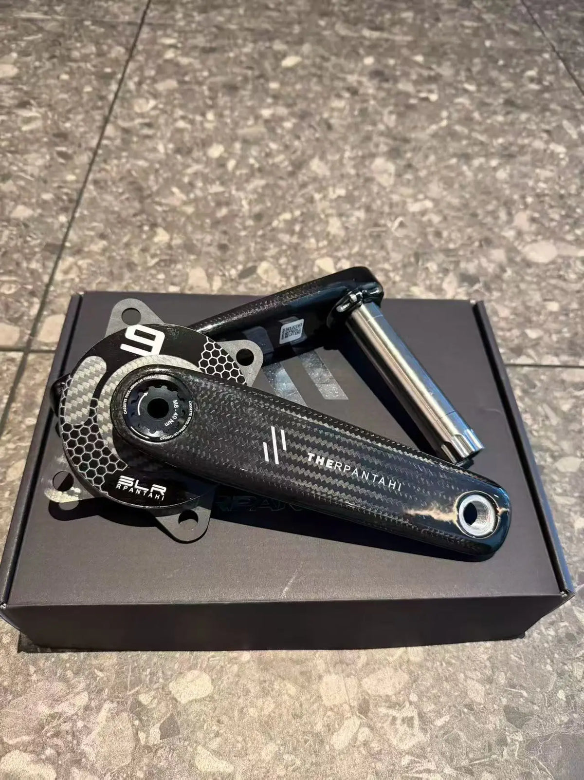 Road Bike Carbon Fiber Crankset - 165/167.5/170/172.5mm BCD 110mm Titanium Alloy 24mm Axis for Shimano Folding Bikes