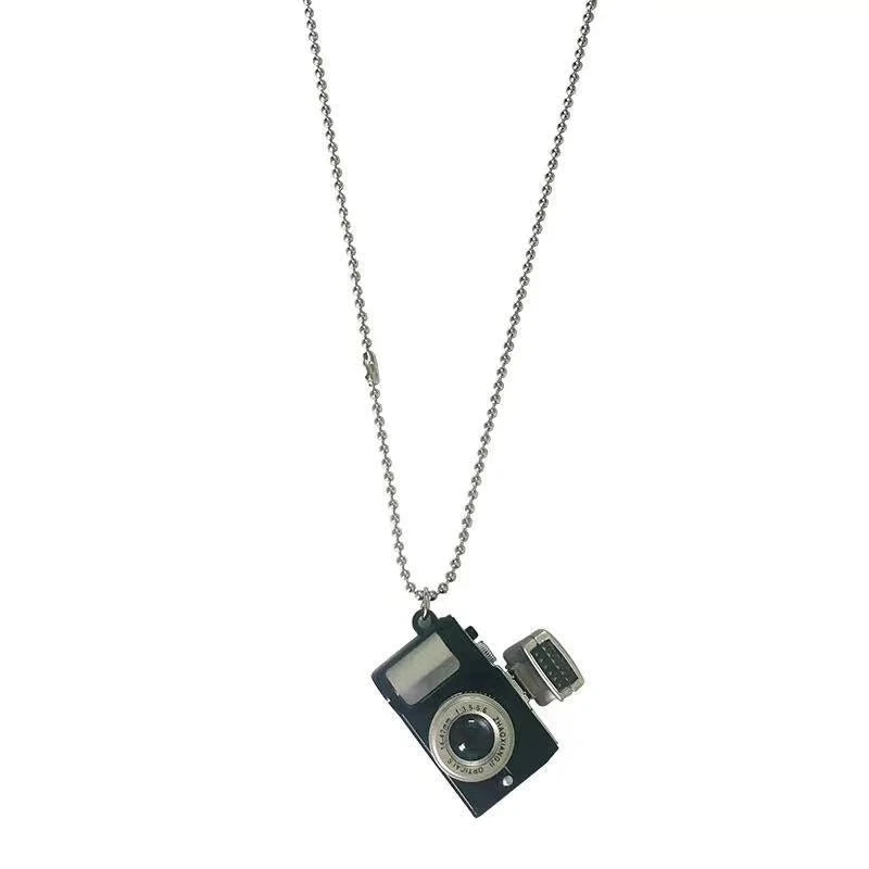 Fashion Camera Pendant Necklace – Vintage Flash Light Camera Jewelry with Long Chain for Women & Men, Punk Party Accessory