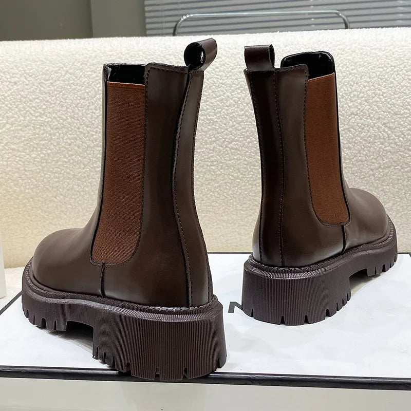 2024 Chelsea Boots – New Thick-Soled Women's Short Boots, Fashionable Autumn & Winter Shoes