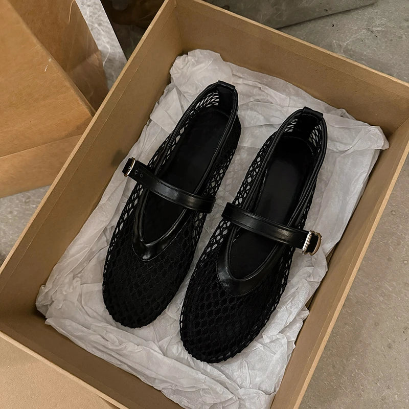Summer Women’s Flats – Round Toe Cut-out Mary Jane Shoes with Straight Buckles, Casual Fishnet Single Shoes for Comfort