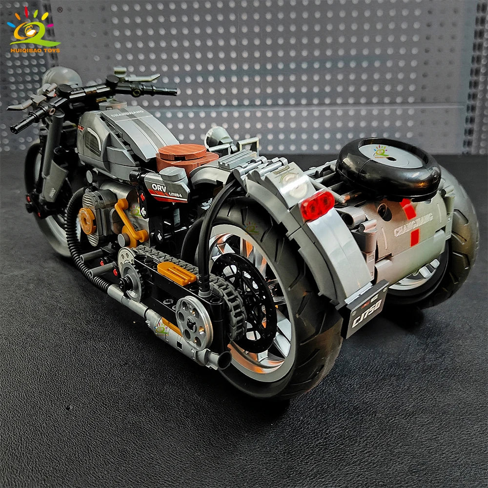 HUIQIBAO 808PCS Technical Motorcycle Building Blocks Set – City Moto Racer Model Kit Bricks Toy for Kids, Boys & Adult Collectors DIY Construction Gift