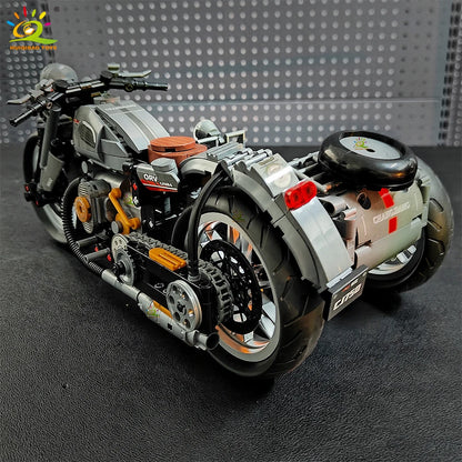 HUIQIBAO 808PCS Technical Motorcycle Building Blocks Set – City Moto Racer Model Kit Bricks Toy for Kids, Boys & Adult Collectors DIY Construction Gift