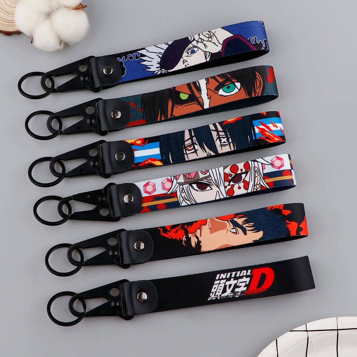 Anime Eagle Beak Keychain – Cool Short Lanyard for Phone, Badge Holder & USB Pendant