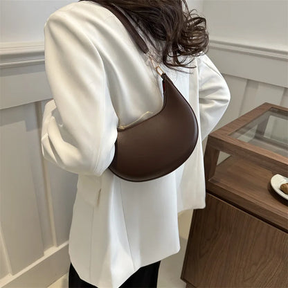 Women’s Moon-Shaped Shoulder Bag – Luxury High-End Baseball Style Elegant Crossbody Handbag Fashionable Lady Purse