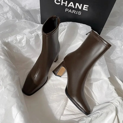 2024 New Vintage Brown Women's Ankle Boots – Fashionable Square Toe, Thick Heel Short Booties for Autumn & Winter