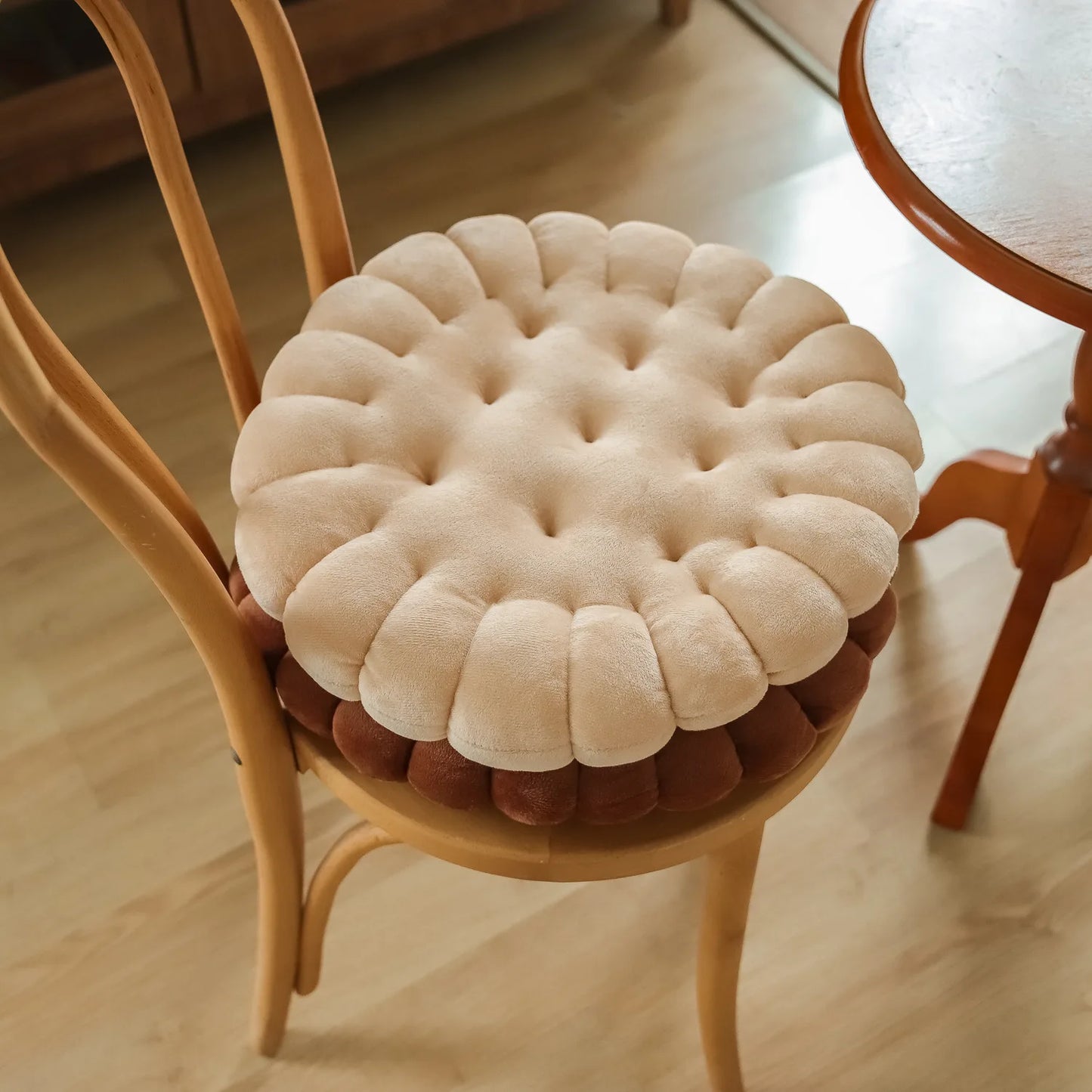 INS Cookie Biscuit Cushion – Soft & Cute Throw Pillow, Thickened Seat Pad for Chair & Living Room Decor