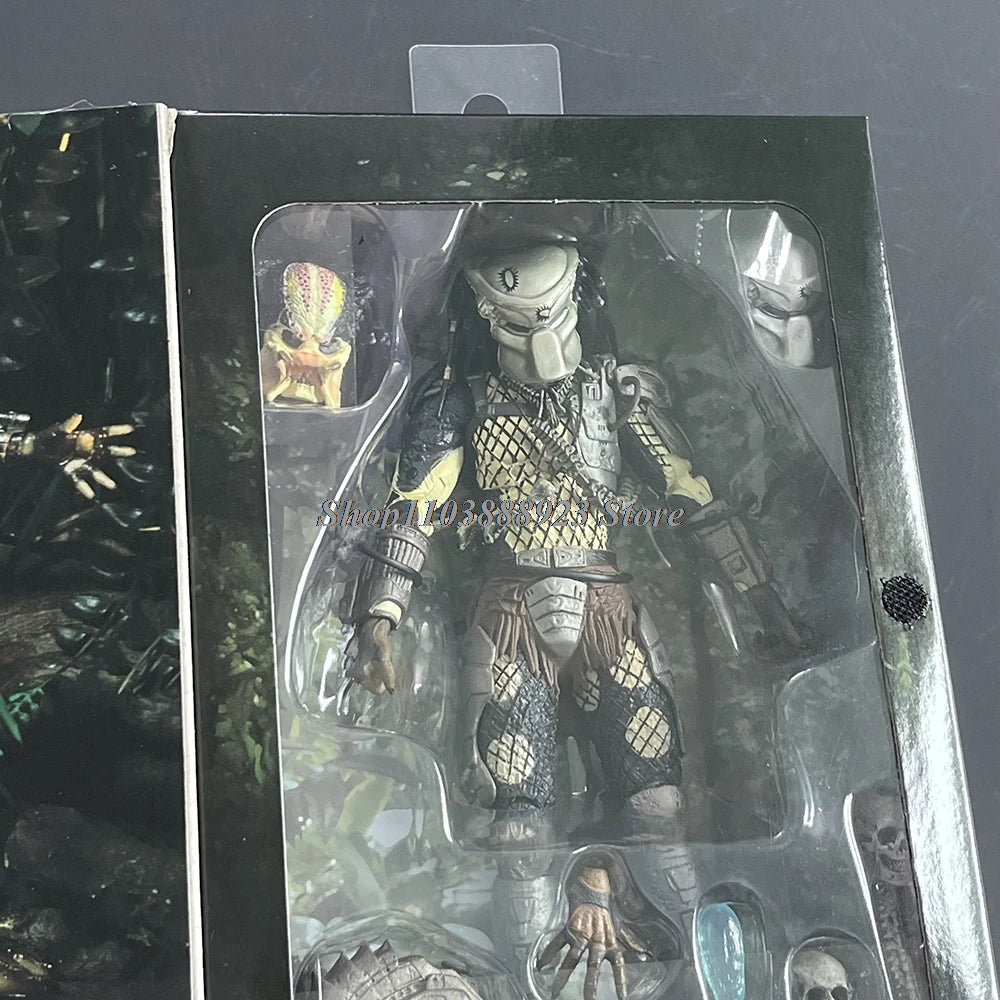NECA Predator Figure — Ultimate Shaman Elder Armored Jungle Hunter with Snake Vision, Alien Model Toy Gift