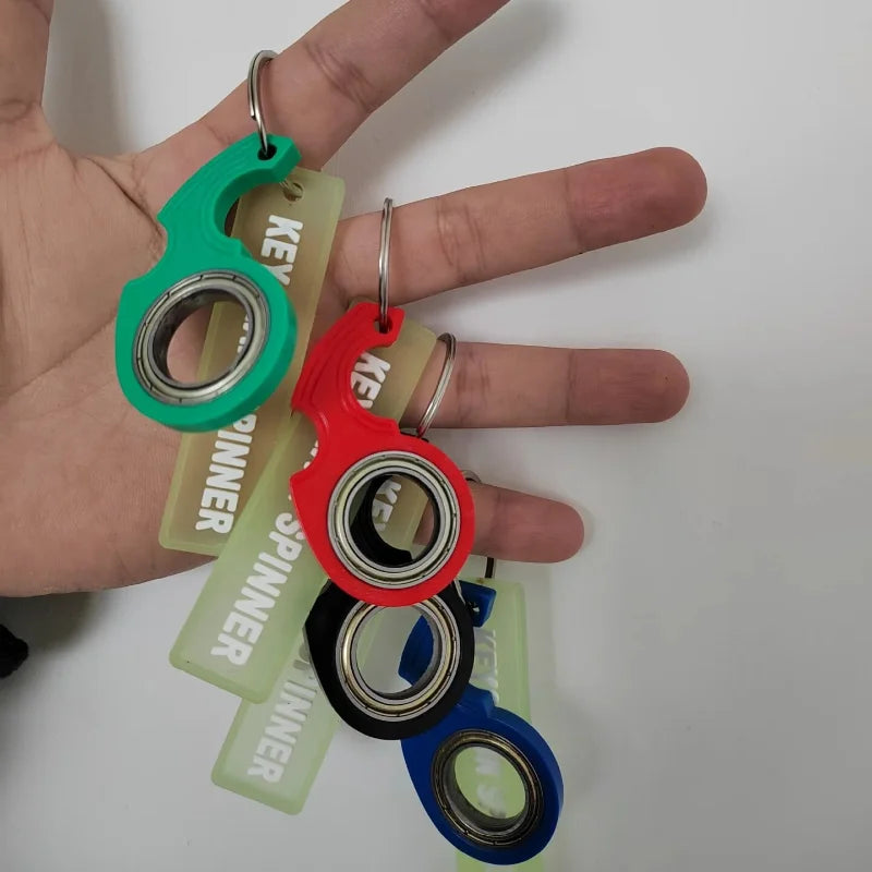 Karambit Spinner Keychain – High-Quality Metal Claw Knife Fidget Spinner with Textured Grip