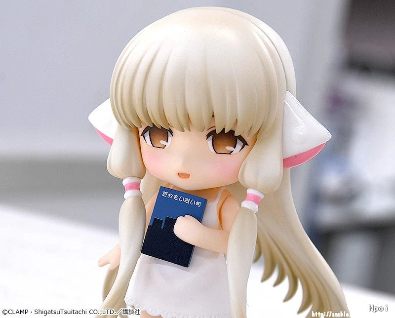 10cm Chobits Chii Anime Figure #2053 – Kawaii Girl Action Figurine Collectible Doll Toy Gift