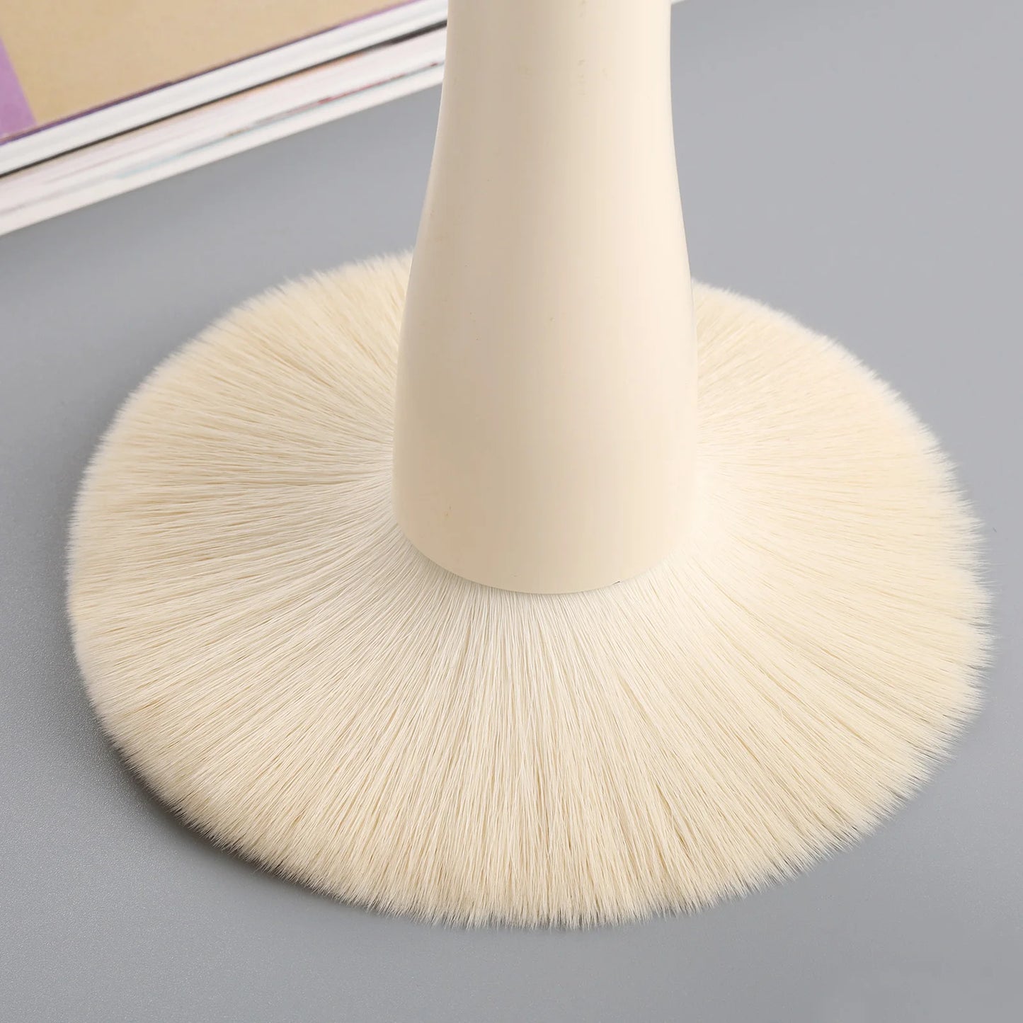 Professional Large Single Powder Brush – High-Quality Makeup Tool