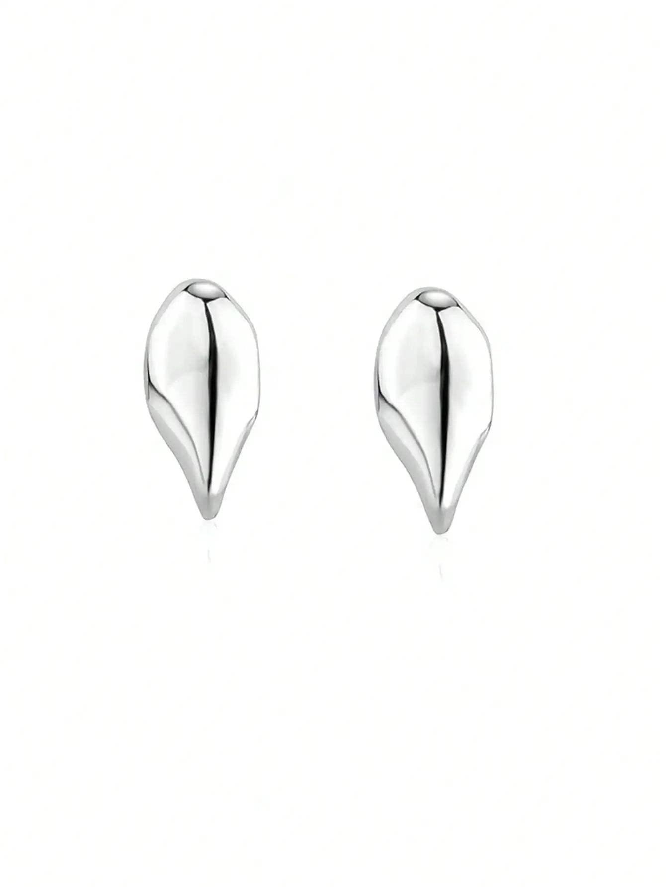 Personalized Vampire Tooth Decoration - Small Pointed Tiger Teeth for Upper & Lower Teeth