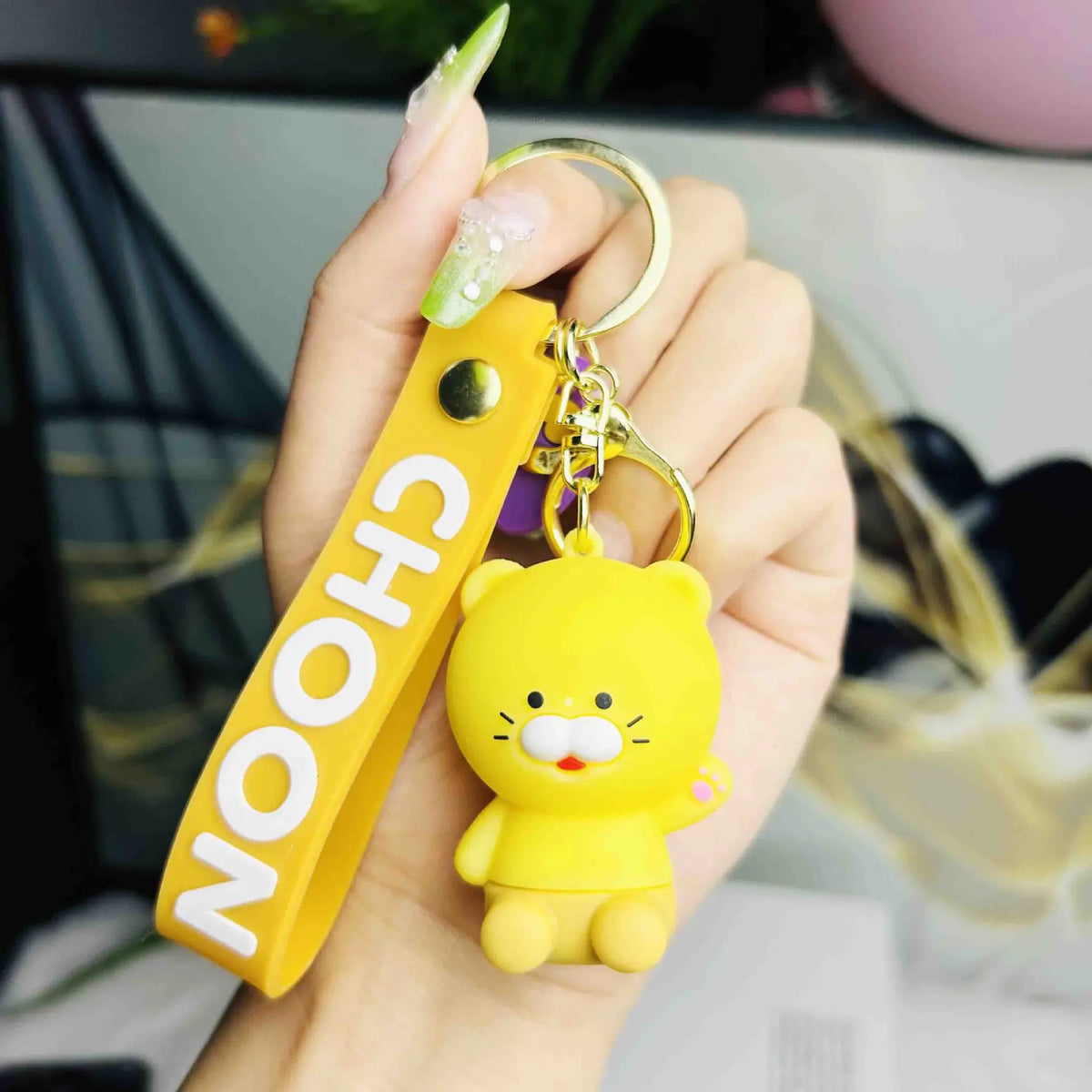 Choonsik Silicone Keychain - Cute Figurine Pendant for Car Keys, Bags & Small Gifts