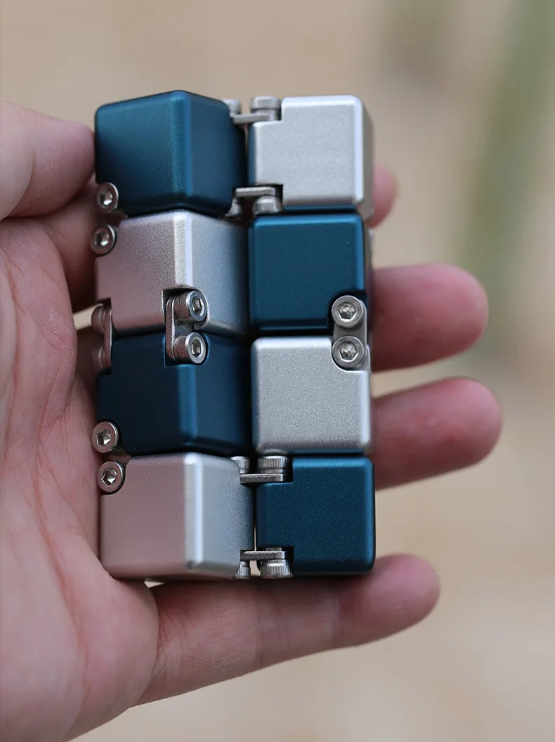 Fashion Metal Infinite Magic Cube – Upgraded Disassembled Intelligence & Decompression Toy