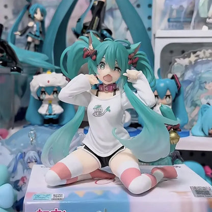 Hatsune Miku 11cm Neko T-Shirt Figure – Cute Anime Desktop Figurine Kawaii Girl Model Toy Gift