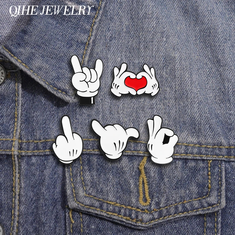 Love You Hand Gesture Enamel Pin – Cartoon Metal Brooch for Backpacks, Lapels & Gifts