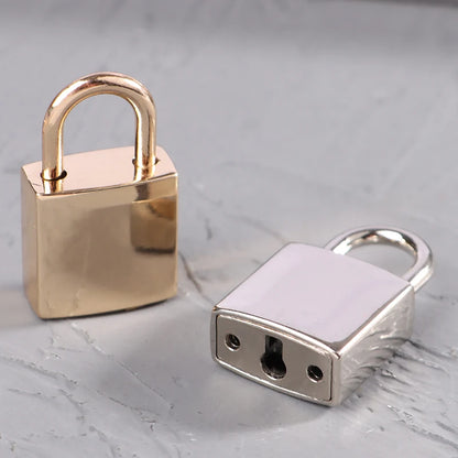 Vintage Heart-Shaped Metal Mini Padlock – Key Lock for Bags, Suitcases, and Luggage Boxes with Key