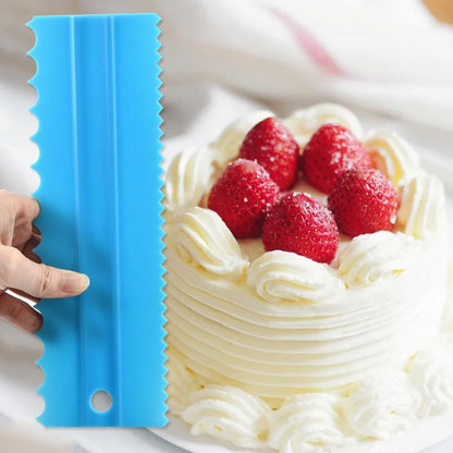 4PCS/Set Double-Sided Tooth Cake Scraper: Plastic Pattern Cream Scraper - Essential DIY Baking Tools and Accessories