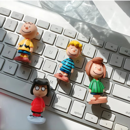 12PCS Peanuts Snoopy Mini Figures – Charlie, Sally & Woodstock Kawaii Anime Toy Cake Decorations Gift Set