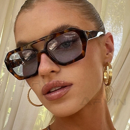 Vintage Square Sunglasses – Thick Frame, Double Bridges, Chic Polygon Eyewear for Women & Men, Leopard & Blue Fashion Sunglasses