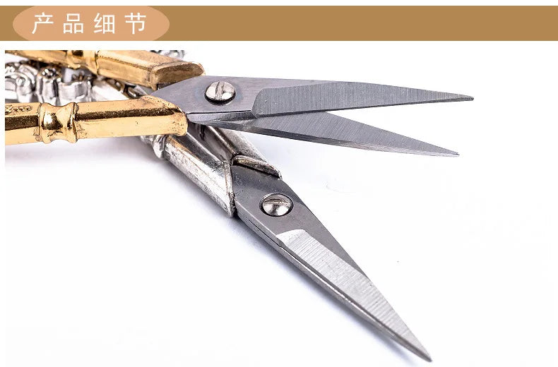 Retro Nail Art Scissors – Stainless Steel Cuticle Precision Tool for Nail Salon, Pedicure & Beauty Grooming Kit