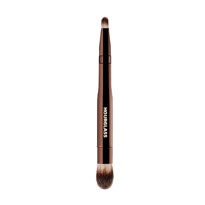 Hourglass No.28 Double-Head Retractable Makeup Brush – Multifunctional Concealer & Highlighter Face Brush