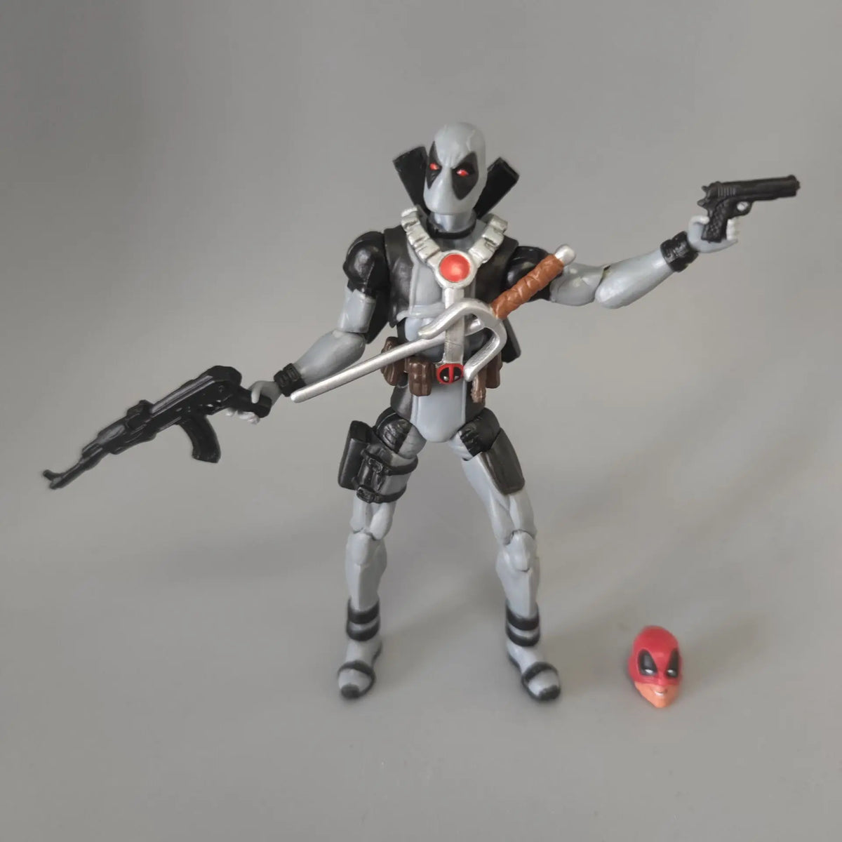 MU Universe 3.75" Action Figure - Warmachine, Human Torch, Spidey, Vision, Deadpool & Dogpool Collectible Figures
