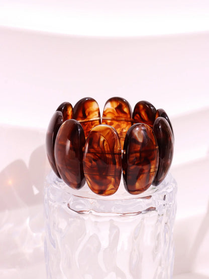 Creative Retro Geometric Chunky Brown Resin Bracelet – Autumn Winter Sweater Bangle for Women 2025
