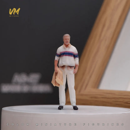 3D Miniature Figures - 1/64 Scale Racer Photographer Casual People Scene Props Model Ornaments for Vehicle Decor