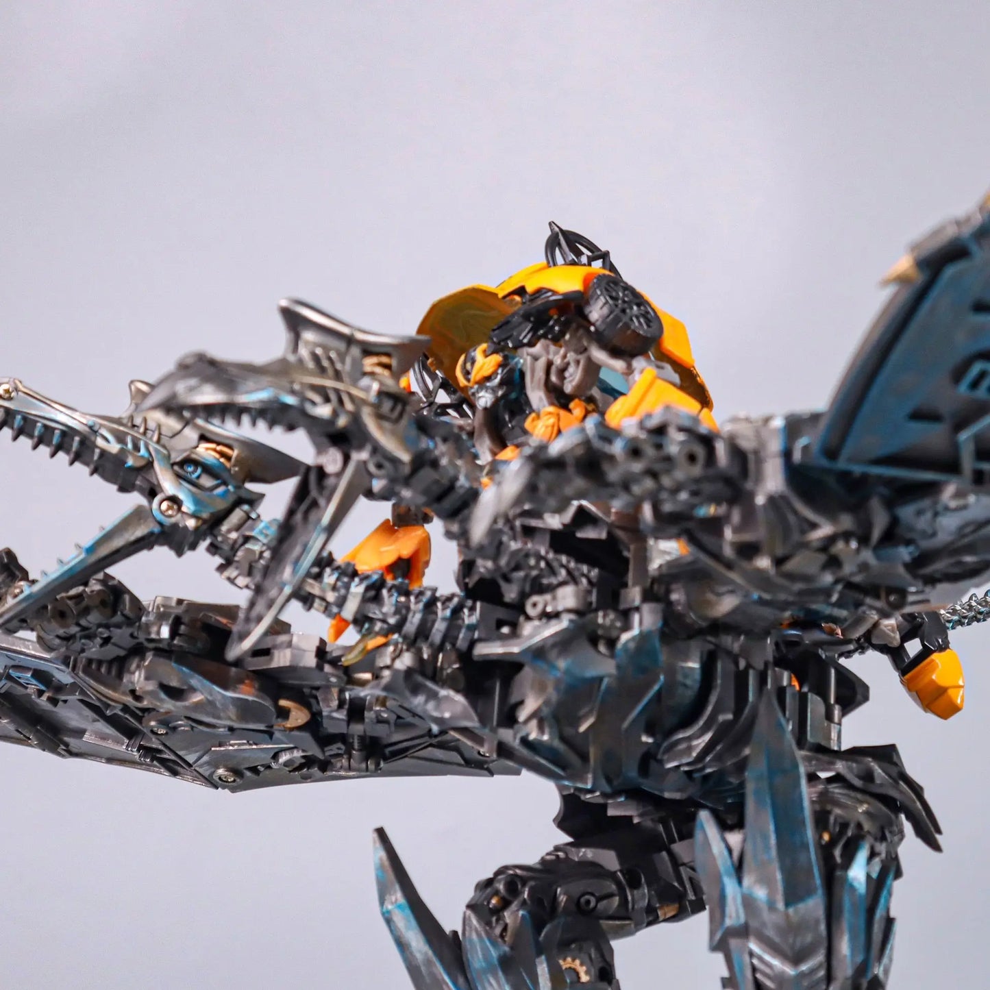 BAIWEI TW-1104 Strafe Transformation Robot Figure – 27cm Action Toy