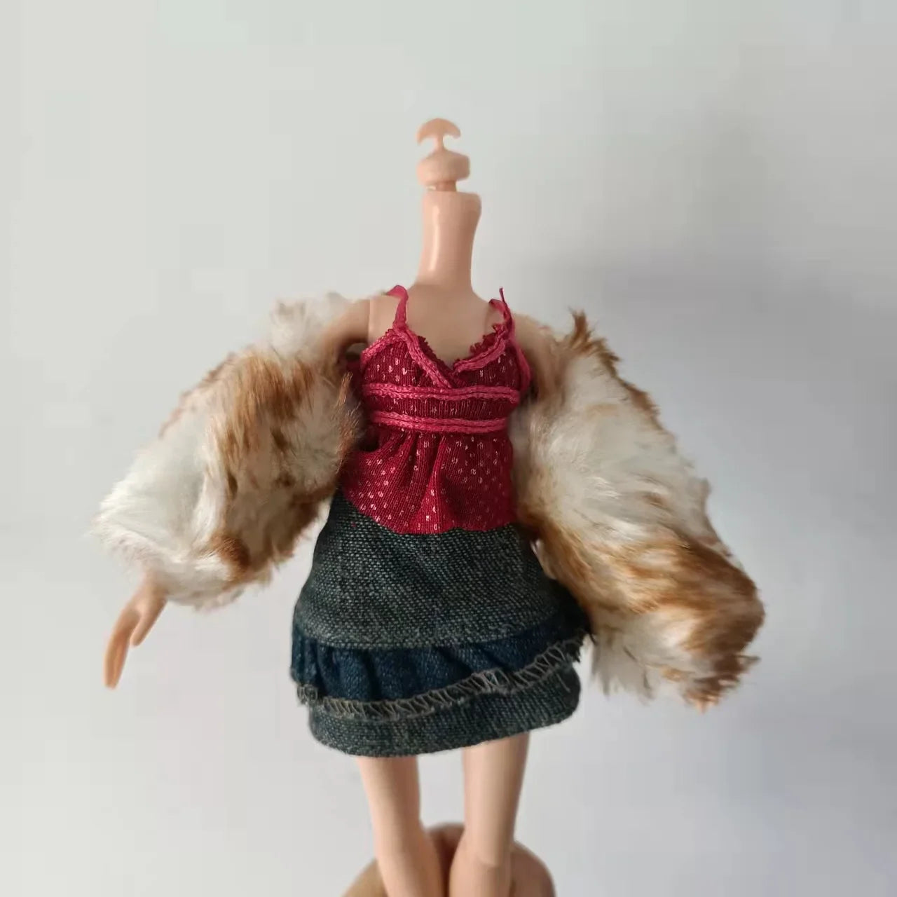 High Doll Clothes Skirt Outfit Set - DIY Multi-Link Assorted Styles Fashion Doll Clothing Wave 4 Collection