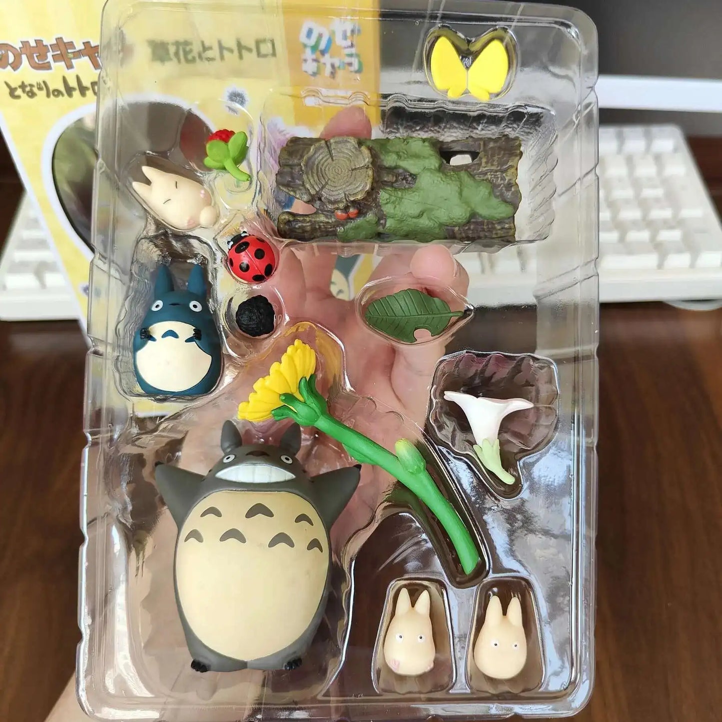 Hayao Miyazaki Totoro Mini Figure – Cute Anime PVC Statue, Kawaii Room Ornament & Kids Christmas Gift