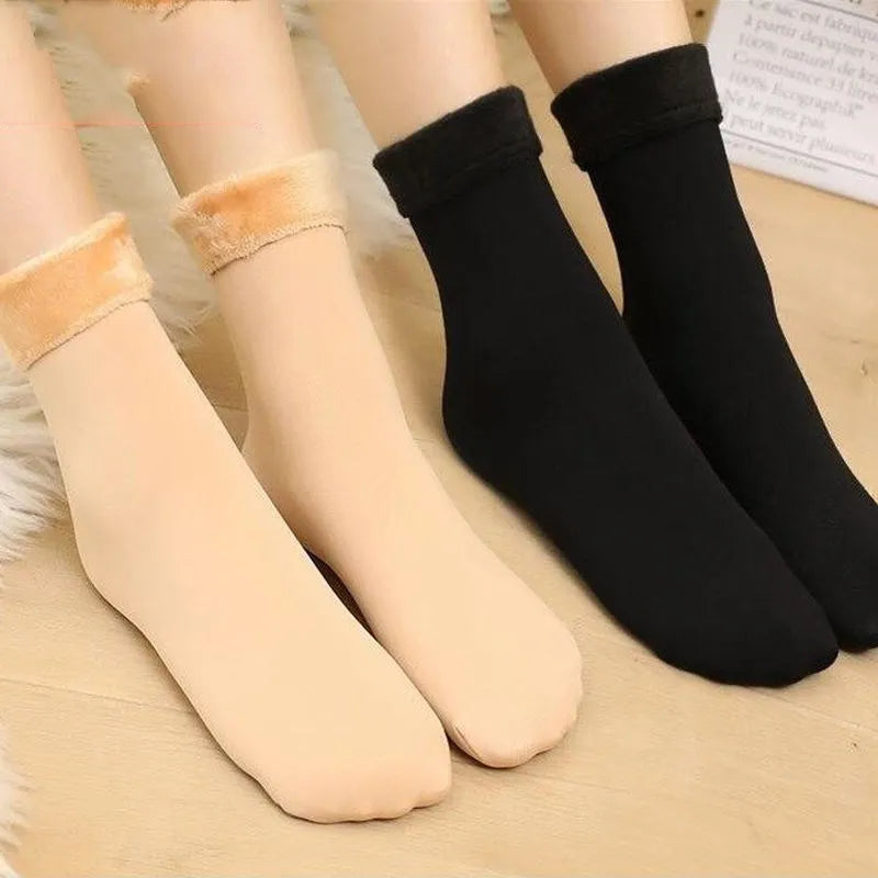 Winter Thermal Wool Socks for Women – Thick Cashmere Velvet Seamless Snow Socks, Black Unisex Warm Socks