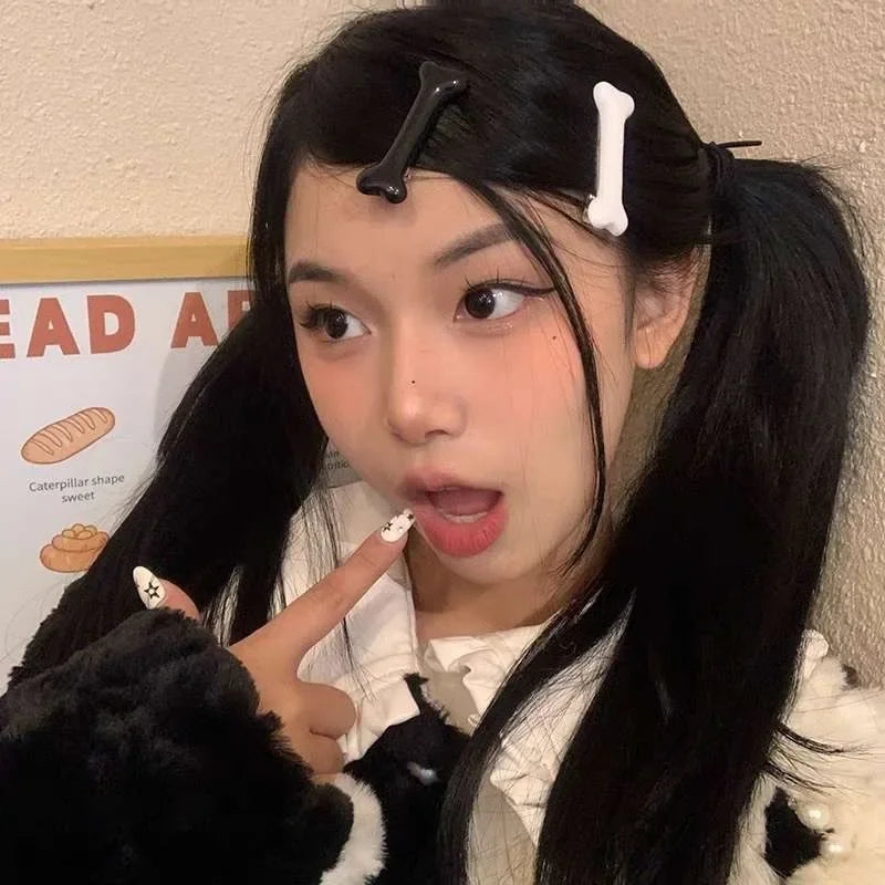 White Bone Hair Clip - Cute Cartoon Bobby Pin for Girls, Fashion Dog Bones Decoration, Small Hairpins Barrettes Y2K Accessories