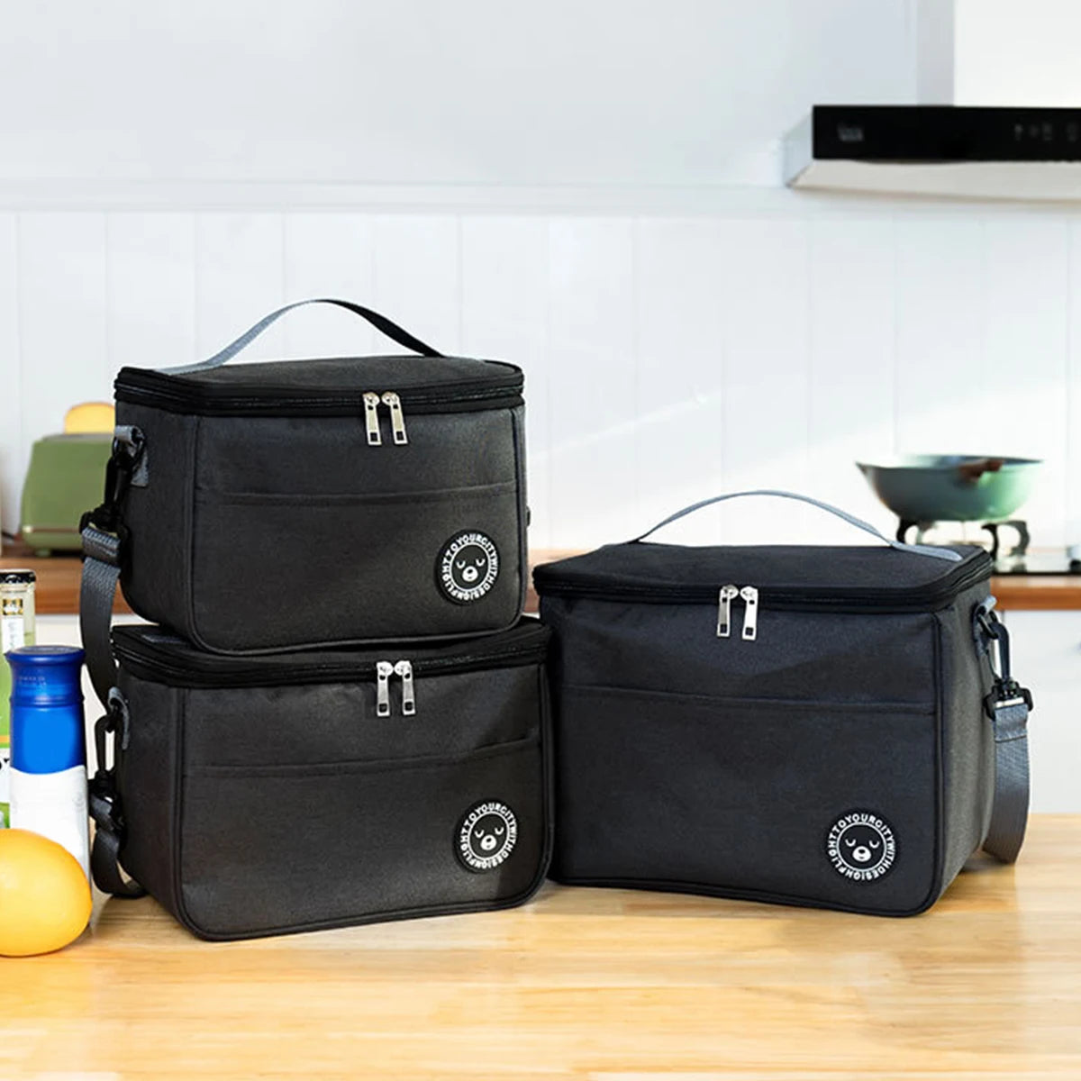 Insulated Handheld Lunch Bag with Shoulder Strap – Thickened Waterproof Student Lunch Box Tote