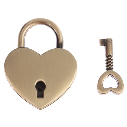 Vintage Heart-Shaped Metal Mini Padlock – Key Lock for Bags, Suitcases, and Luggage Boxes with Key