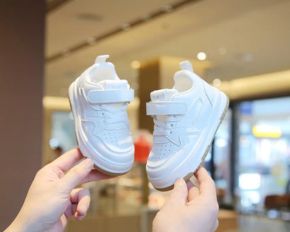 Children’s White Sports Shoes — Spring & Autumn Lightweight Anti-Slip Sneakers, Boys Soft Sole Casual Board Shoes