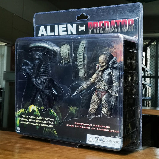 NECA Alien vs Predator Exclusive 2-Pack — PVC Action Figure Collectible Set