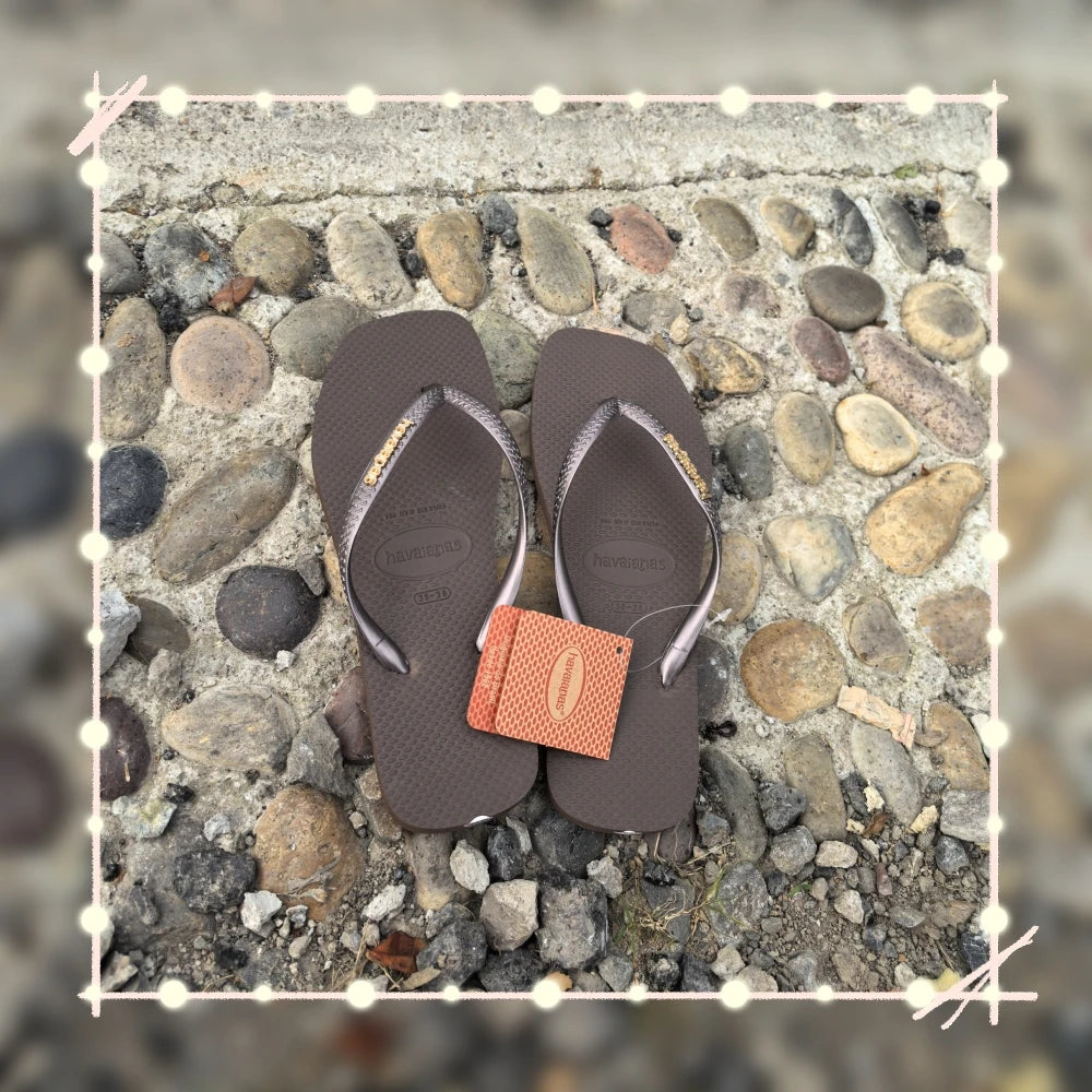 Women's Summer Flip Flops 2026 - Fashion Outdoor Beach Travel Slippers for Comfortable Everyday Wear